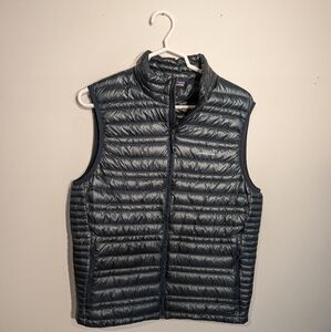 Patagonia Baffled Puffy Vest Forest Green